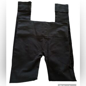 Blanqi Sport Support black compression pants